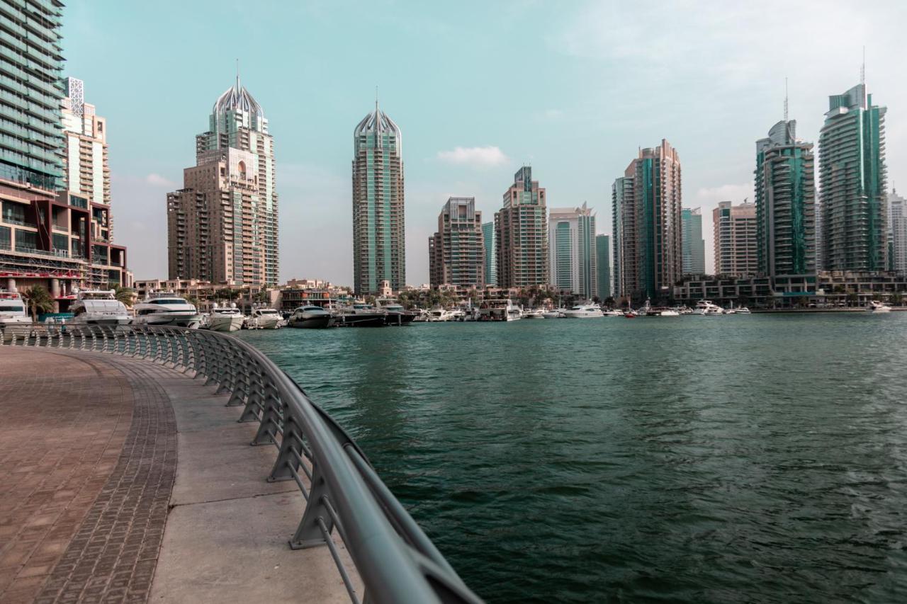 Nasma Luxury Stays - Cayan Tower Dubái Exterior foto